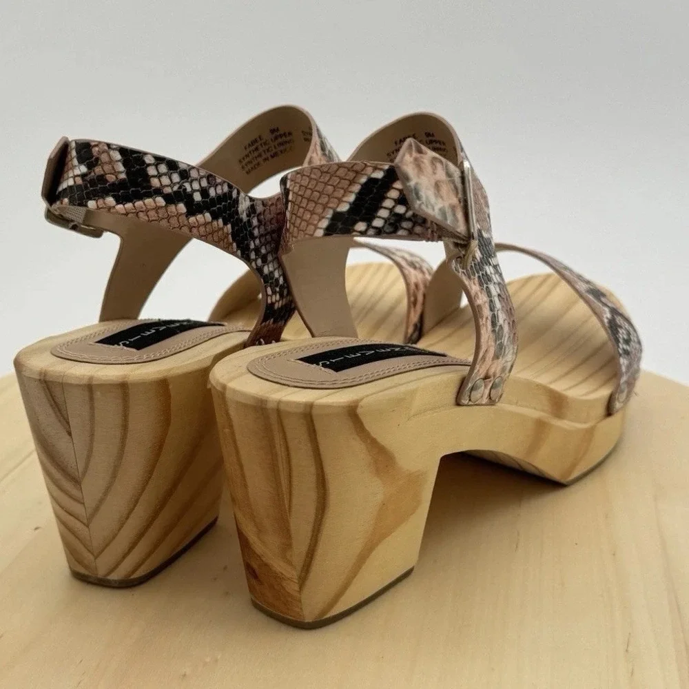 Steve Madden Fabee Snakeskin‎ Y2K Chunky Platform Block Heel Sandals 9M New Wood